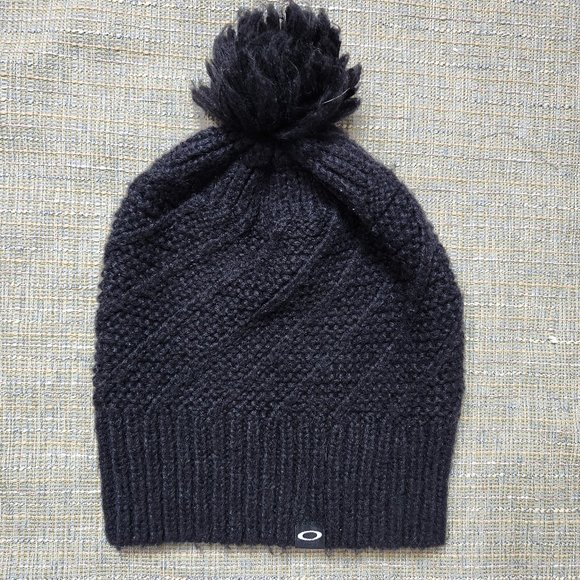 oakley womens beanie